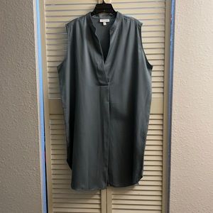 Women’s Prologue sleeveless V-neck Dress